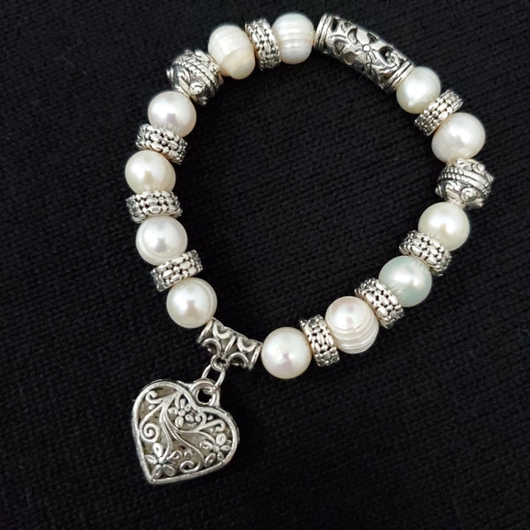 Pearl and Silver Bracelet with Heart Pendant - Picture 1 of 5